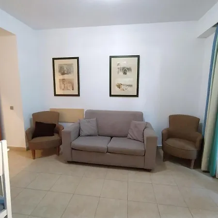 Apartamento Vistas Laterales Psicina Primera Planta Isla Canela