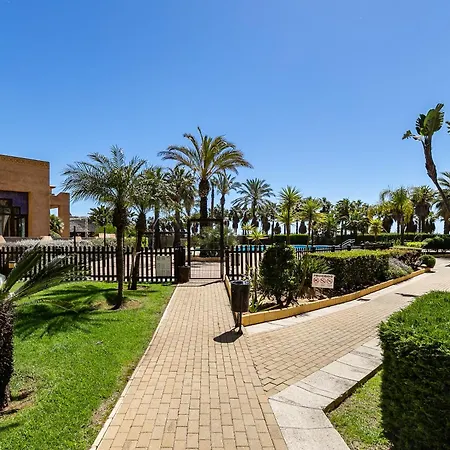 Apartamento Vistas Laterales Psicina Primera Planta Isla Canela